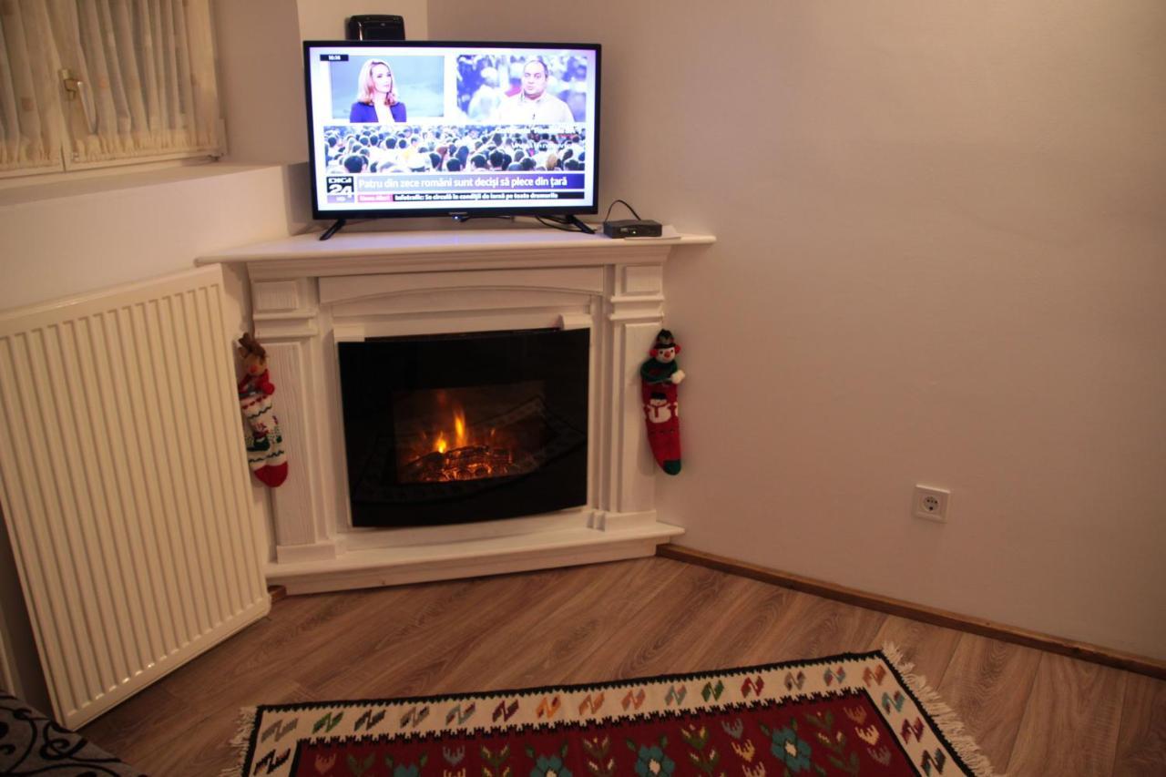 Republicii Rustic Apartament In Brasov City Center ภายนอก รูปภาพ