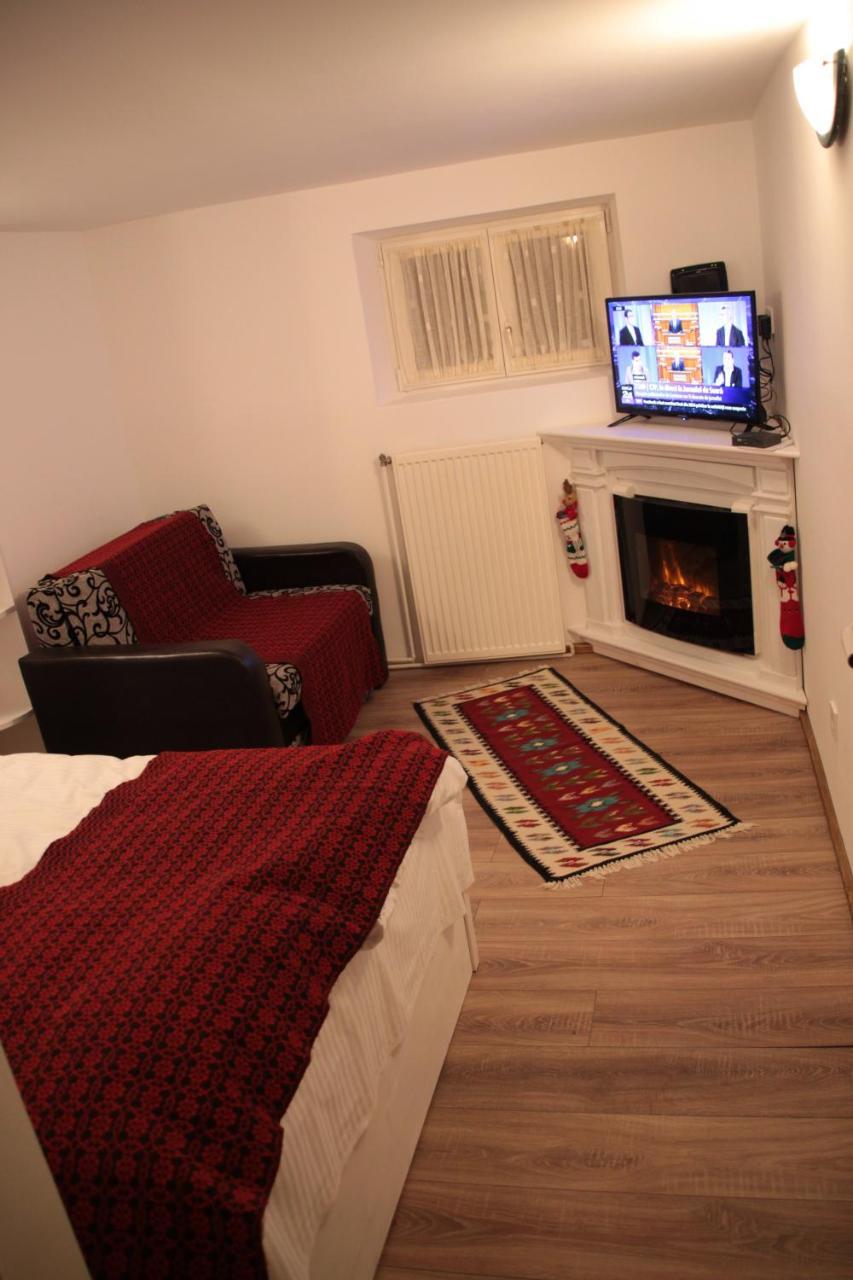 Republicii Rustic Apartament In Brasov City Center ภายนอก รูปภาพ